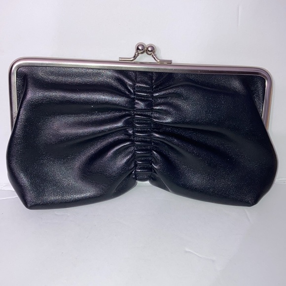 8” Clutch coin purse in olive green and black (set) - Picture 2 of 8